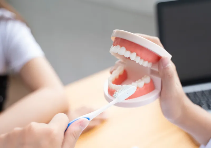 歯科衛生士によるPMTC・生活習慣指導で長期安定を目指す